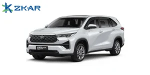 Cảm biến áp suất lốp Toyota Innova Cross đang được lắp đặt